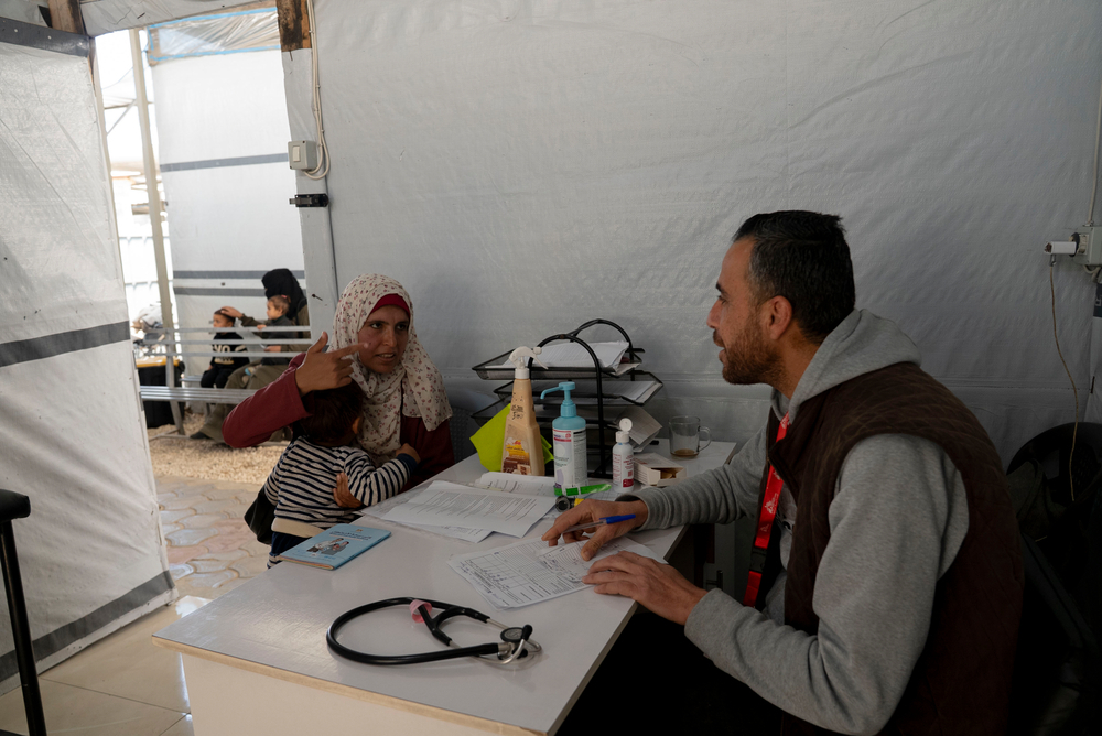 MSF medical staff providing care in Gaza.