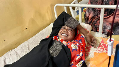 a patient in the emergency room waiting for a hip replacement at Al Nao hospital, supported by MSF in Omdurman, Khartoum