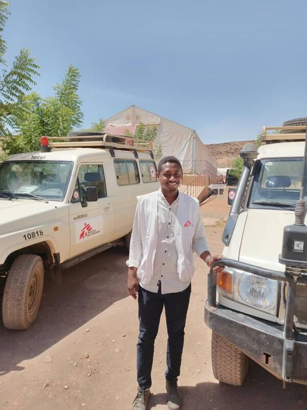 Portrait of Mohamed Omar Mohamed, MSF Project Coordinator Support in the refugee camp in Um Rakuba.