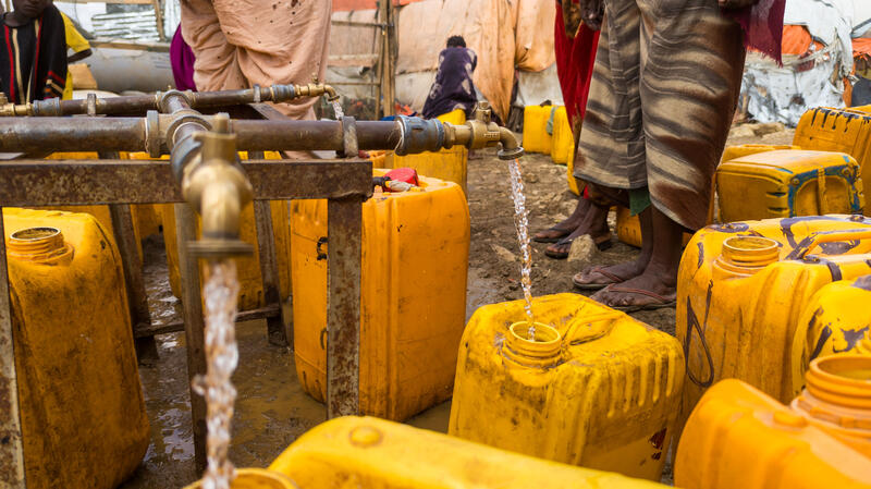 An MSF-supported water point at Elbeti 1 IDP camp in Baidoa, Somalia. MSF trucks water to 17 sites across the city, including Elbeti 1, as part of its drought response.