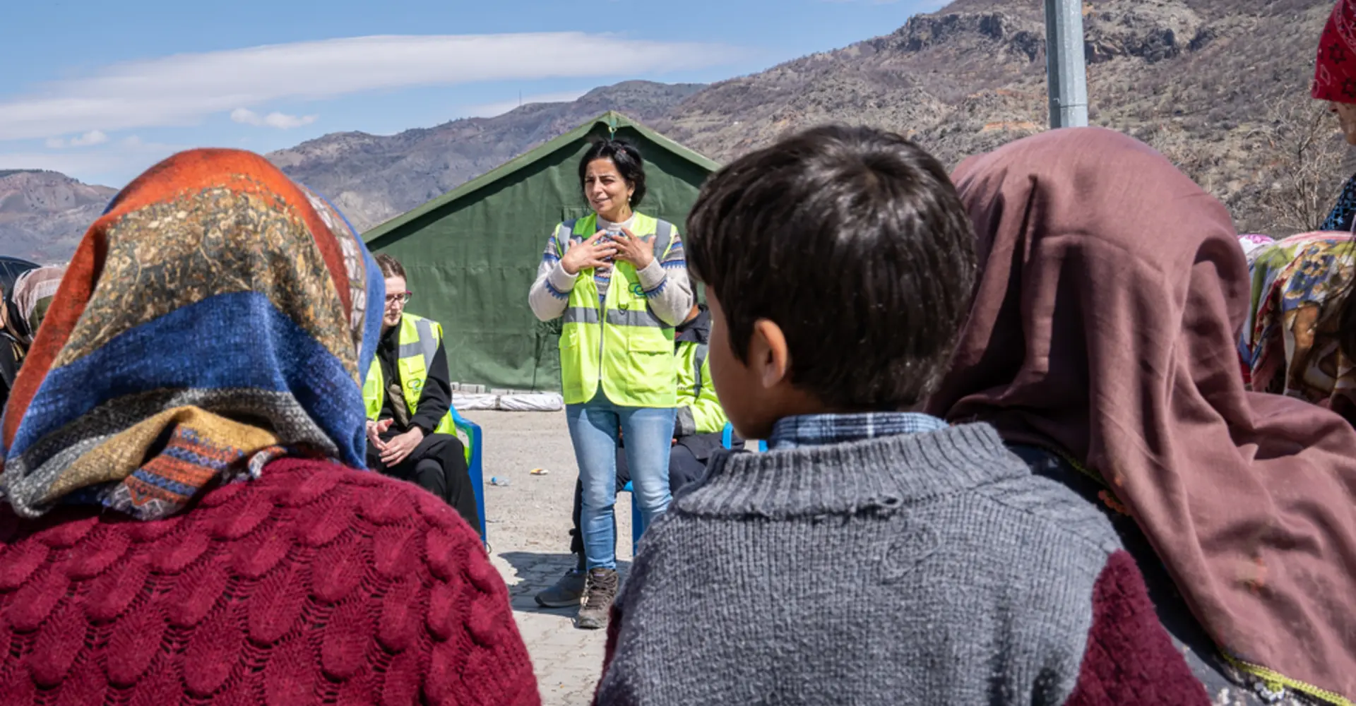Nazlı Sinem Koytak, a psychologist from an MSF supported organisation conducts a psychosocial support session for women in Kayatepe (Rezip), on the outskirts of Adıyaman.