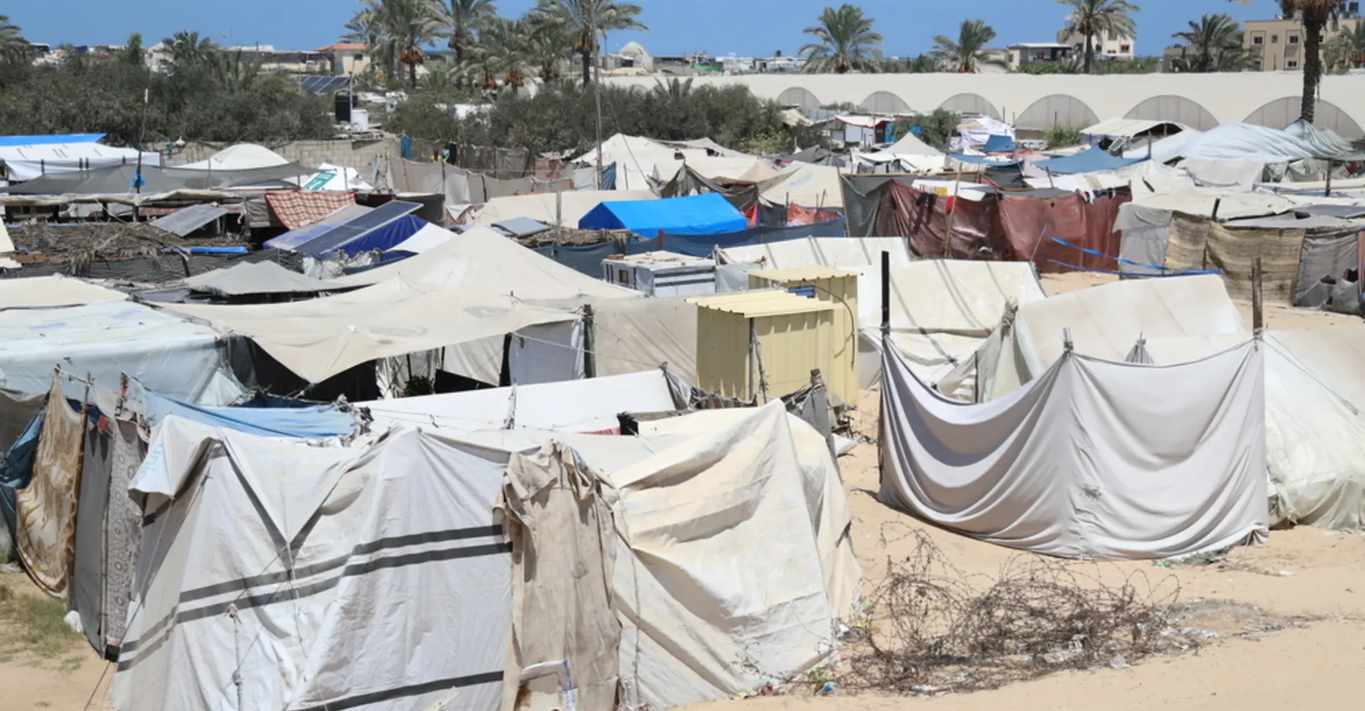 Khan Younis, Gaza: Displaced people struggling without sanitation services