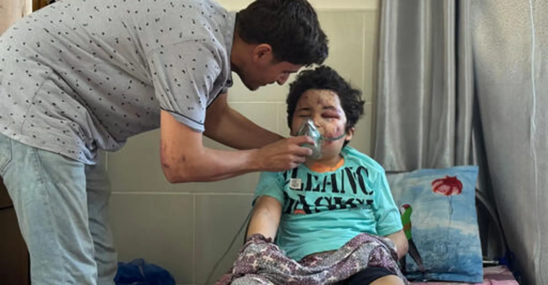 Gaza: Under bombs: MSF Colleagues and Their Kids Injured